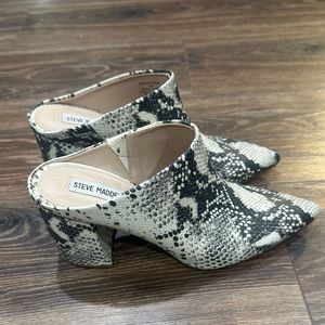 Steve Madden Barrie Snake Skin Pointed Mule